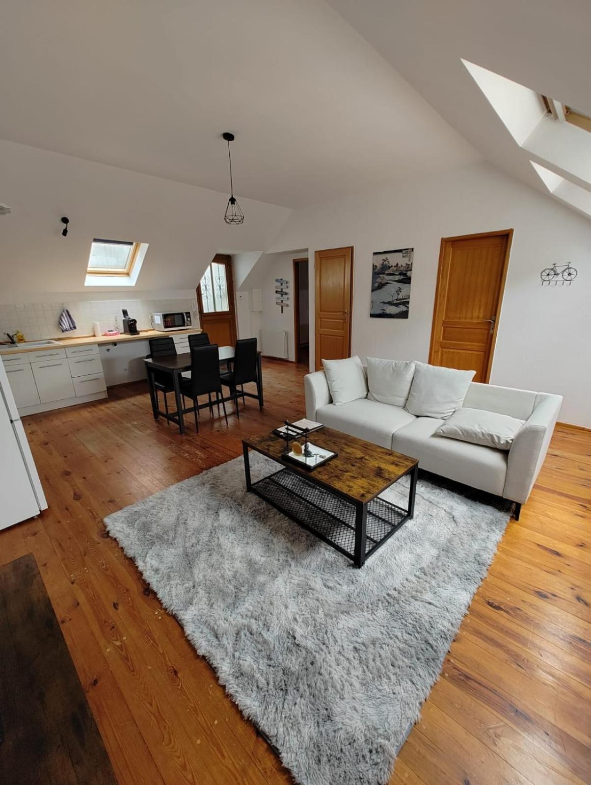 Cosy Appartement 2 Chambres Pont-de-lʼArche المظهر الخارجي الصورة